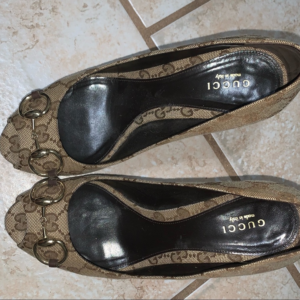 Authentic Gucci heels - Picture 5 of 7